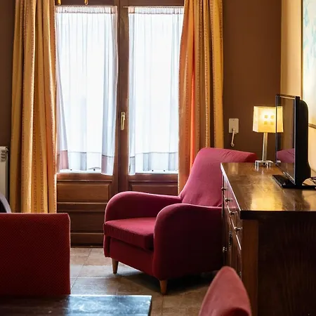 Hotel La Trufa Negra *